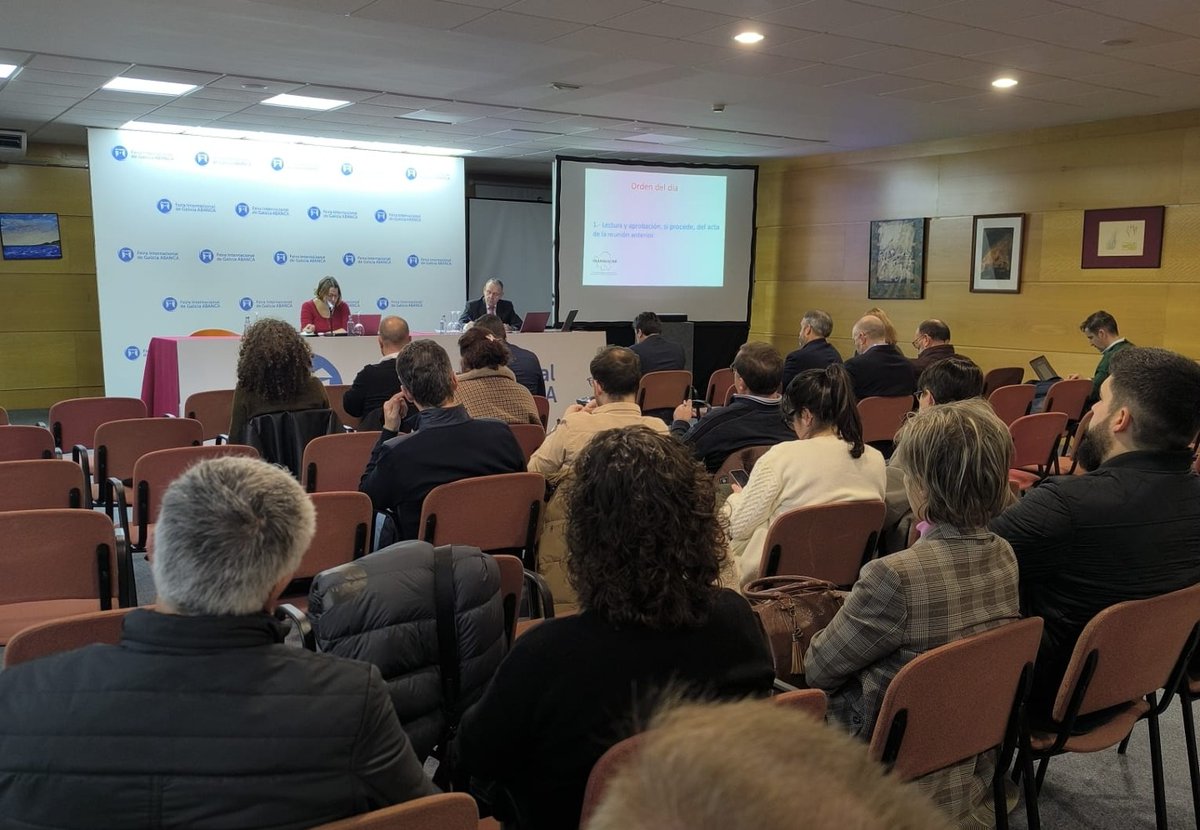 🚍✨ #expobusiberia25 fue el escenario perfecto para la Asamblea Anual de Transgacar, miembro de <a href="/ConfebusSocial/">CONFEBUS</a> , donde líderes del transporte y la movilidad se reunieron para debatir los avances del sector, compartir buenas prácticas y trazar el futuro del transporte urbano y