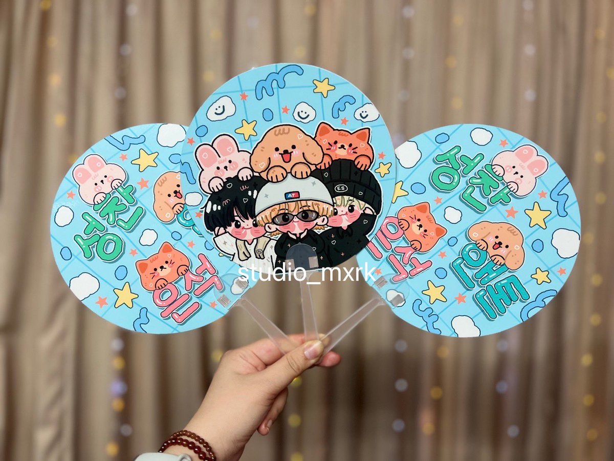 studio__mxrk's tweet image. 💚รับทำพัด
🔺ไม่มีขั้นต่ำ ฟรีซองใส
🔺รับงานเร่ง1-2วัน
🔺200ชิ้นส่งฟรี
#รับทําgiveaway
#WayV_NOWayOUT_BANGKOK
#WENDY_WORLDTOUR_IN_BKK
#ตลาดนัดเบม่อน
#ทไว้360องศา