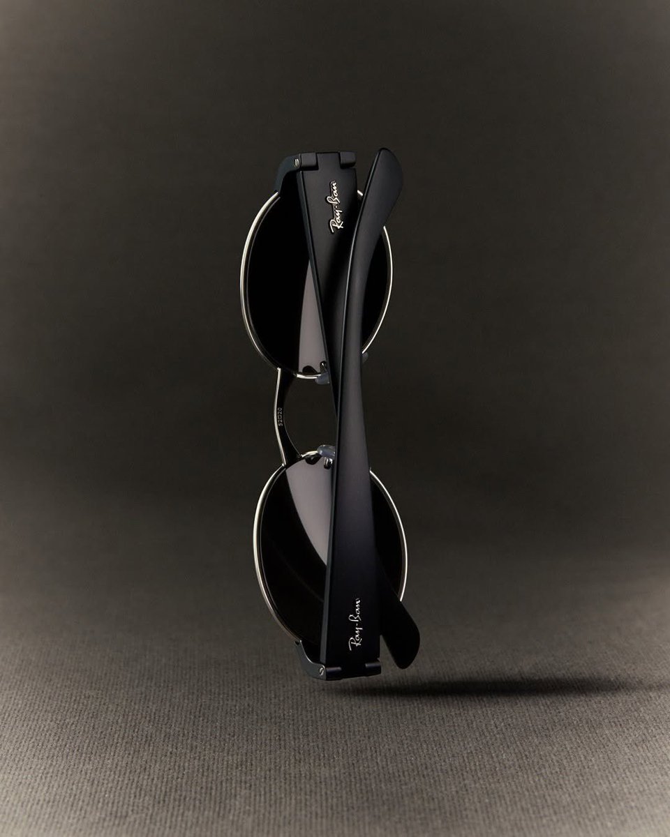 OpticaModelo_IO's tweet photo. For the classics, the disruptors, and those in between - there’s a Ray-Ban pair for everyone on your list. 👓🕶️
#raybans #rayban #eyewear #sunglasses #style #fashionstyle #musthaves #giftideas #glasses #opticalframes #óculos #opticamodelo #setubal https://t.co/76jjPHMyHo