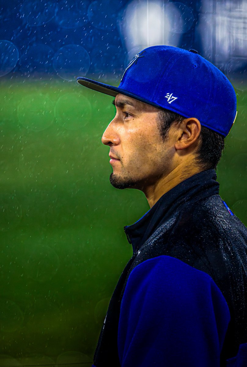 r_t_bay's tweet image. 雨に打たれる姿もカッコ良かった

#伊藤光 #ベイスターズ #baystars