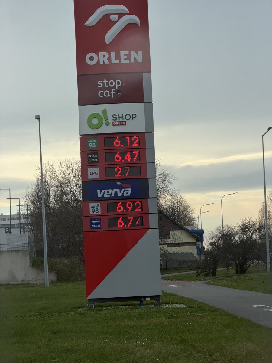 GrabsooNN's tweet photo. @DanielObajtek Opole obecnie? https://t.co/86frnyTgkc