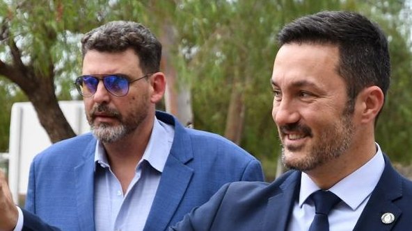 ¿Martín Kerchner <a href="/MartinKerchner/">Martín Kerchner Tomba</a>  ministro de Defensa? Suena como remplazante de <a href="/luispetri/">Luis Petri</a> en esa cartera. ¿Mendocino x mendocino? El run run que se escucha en Buenos Aires segun nuestro hombre Gustavo Abu Arab. 
<a href="/Aconcagua_radio/">Aconcagua Radio</a> 
<a href="/nimsi87/">yo.</a>