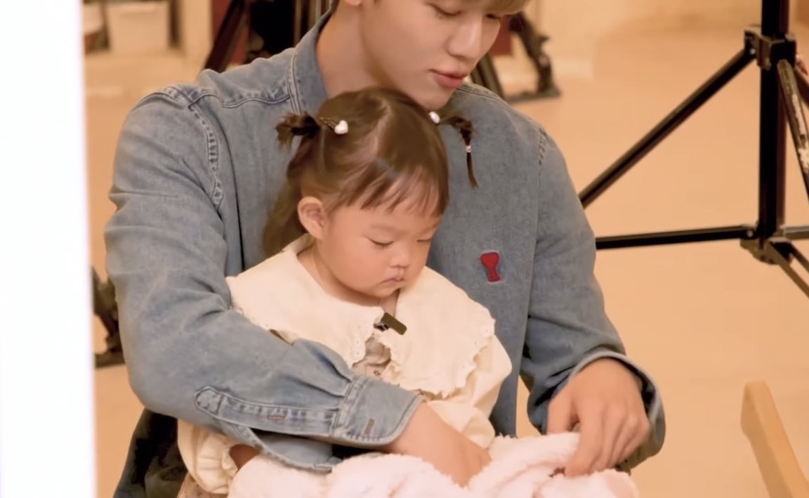NJM__file's tweet image. GIRL DAD JAEMIN😭 OH MY HEART🥺😭

#JAEMIN #재민