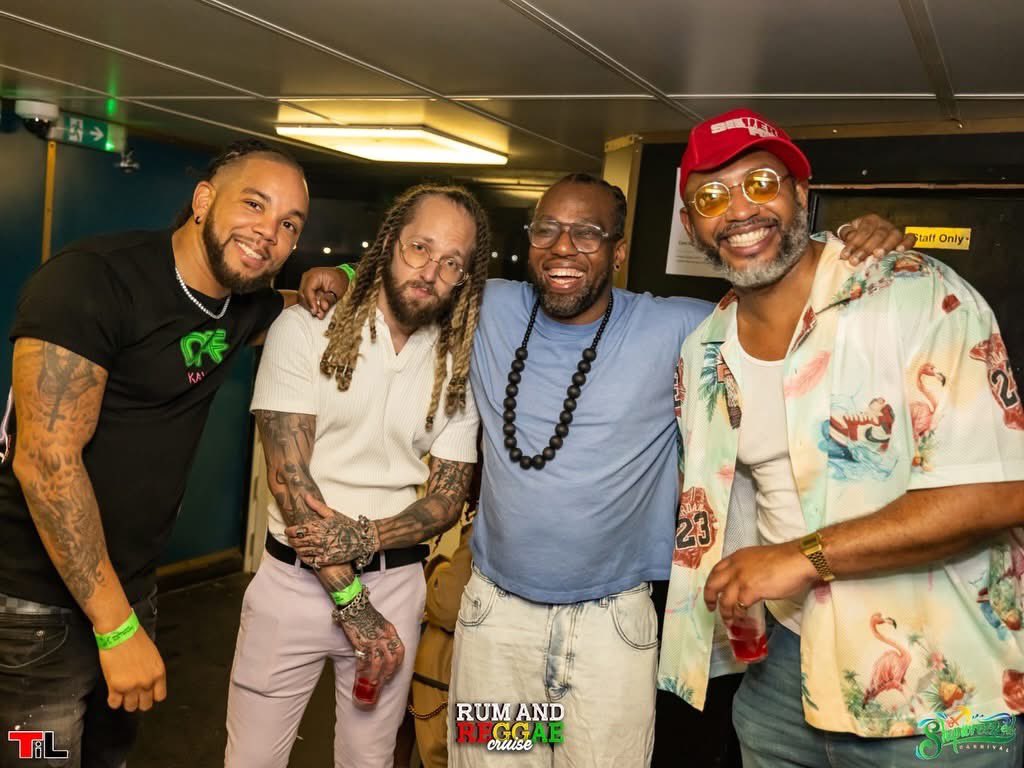 2000_redd's tweet image. #tbt Last Saturday night at Rum and Reggae  boat party