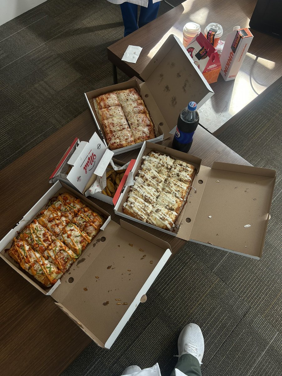 حلا🌻 tweet media