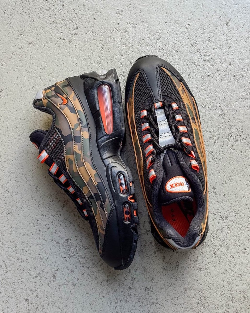 kickssinc's tweet image. COP  THE NIKE AIRMAX WOODLAND CAMO IN 2 COLORS‼️  

Size : 40- 45
Price : N75,000
