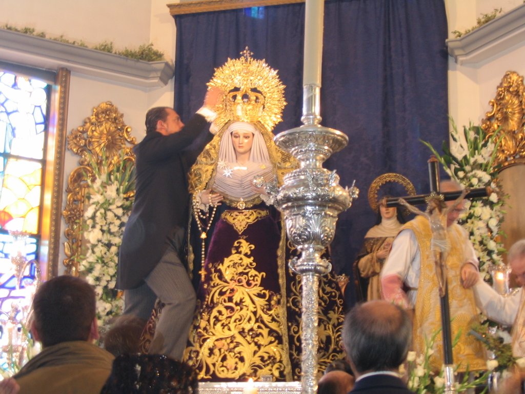 Se cumplen 20 años de la Coronación Piadosa de María Stma. de la Estrella, coincidiendo con el 50.º aniversario de su hechura por Domingo Sánchez Mesa. Aprobada por el ob. don Ramón, la ceremonia fue presidida por el entonces párroco de S. Ildefonso, don Manuel, en su nombre.