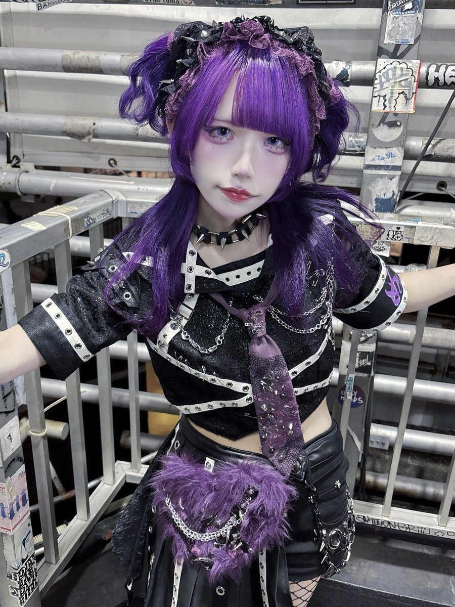 Post by 紫魔法🔮 on X: 悪者？