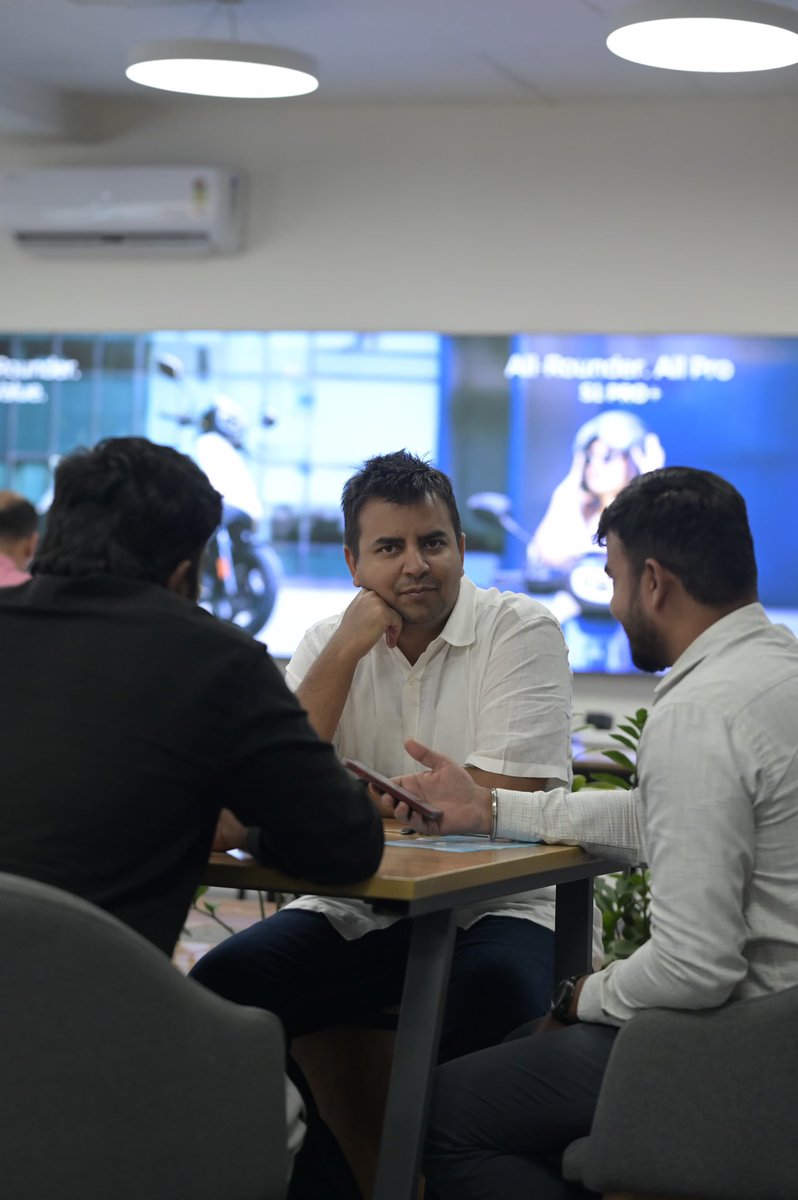 bhash's tweet image. Morning factory. Evening service, stores and customer interactions!

Basics 😎❤️