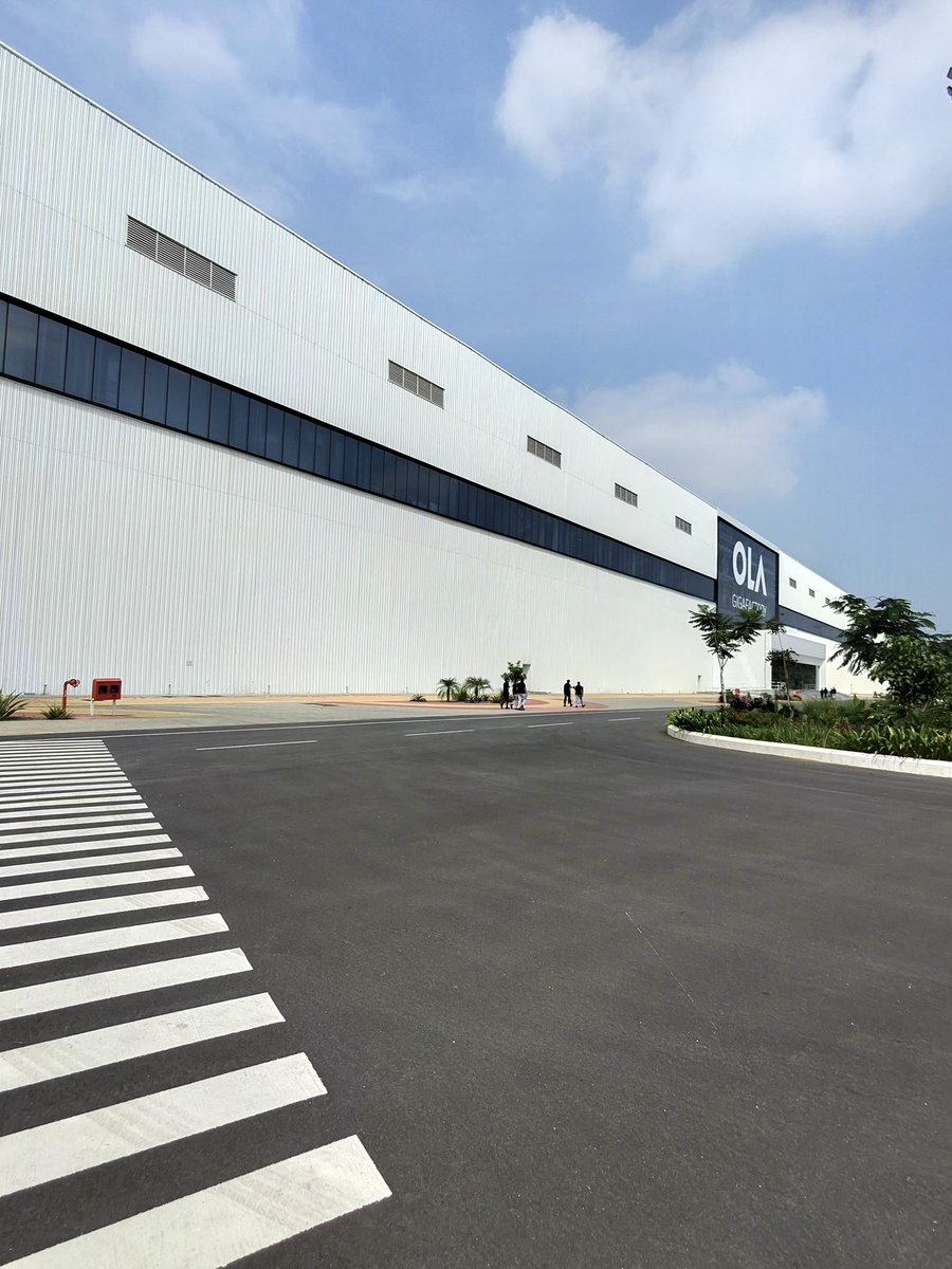 bhash's tweet image. Morning factory. Evening service, stores and customer interactions!

Basics 😎❤️