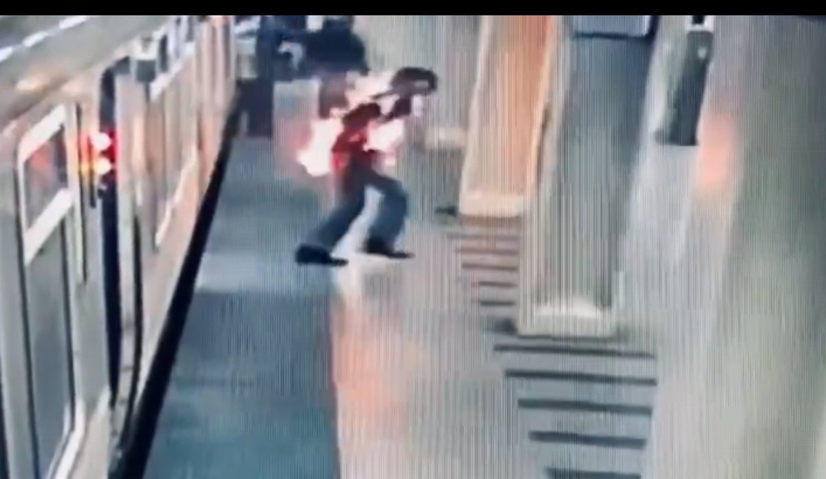 CWBChicago tweet media