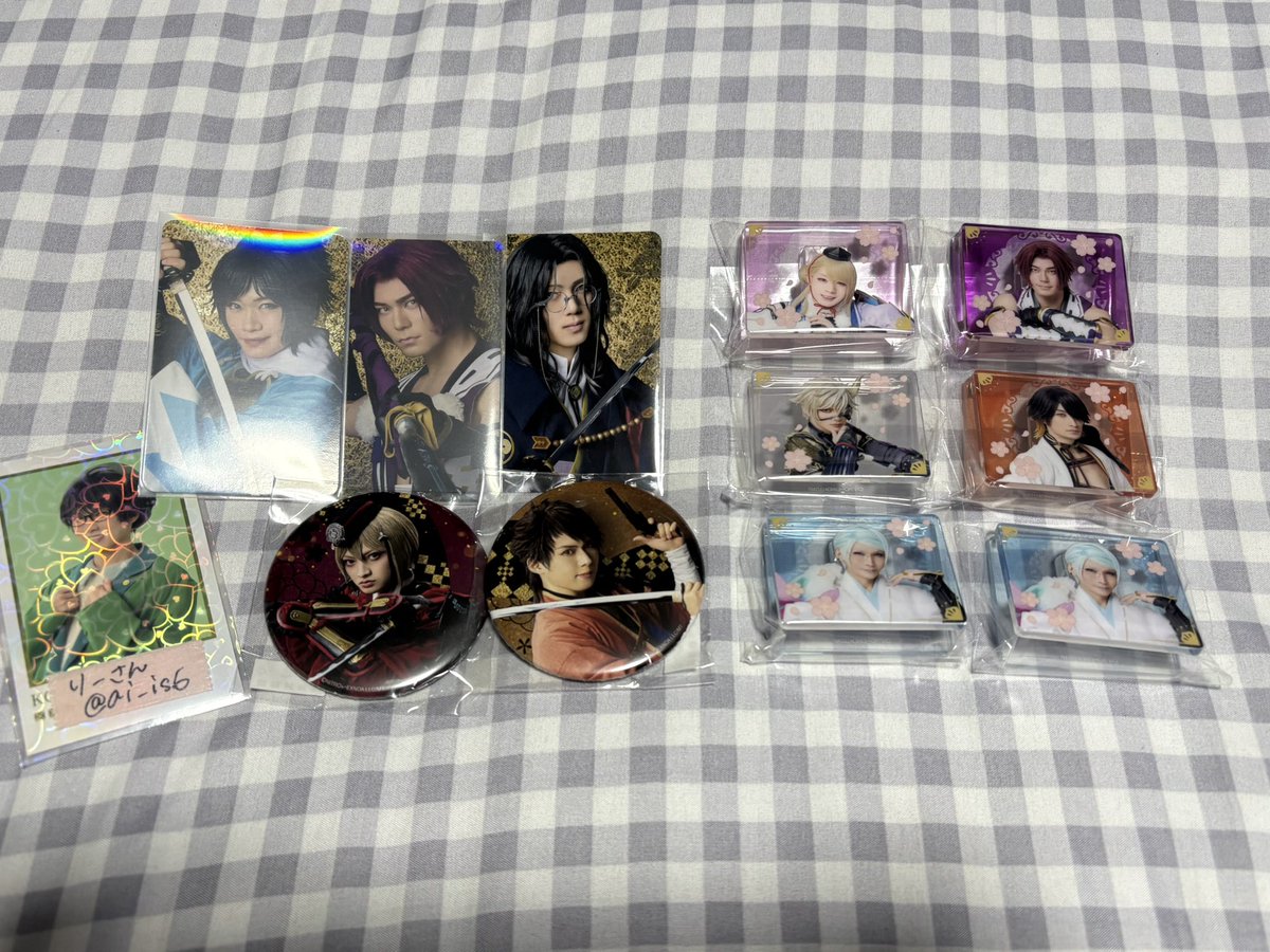 〚交換〛刀ミュ 博覧会 メモスタンド ふぉとカード カプセルトイ 缶バッジ

譲:画像参照

求:カード→大般若1＞篭手切
缶バ メモ→篭手切

郵送のみ
初回リトリン必読です
検索からでもお気軽にお声掛けください✧