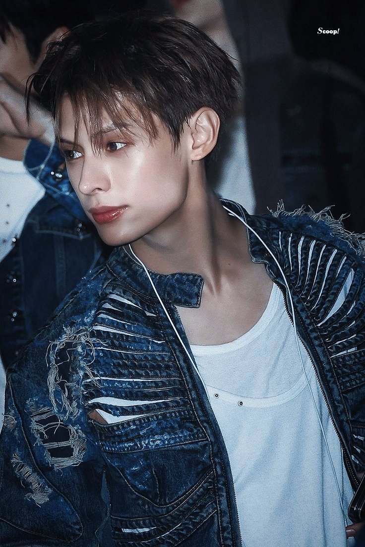 wonsvoyage's tweet image. starting my chaumz vampire agenda