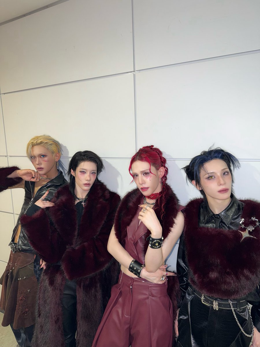 XLOV_official's tweet image. [📸]

251119 MBC M 쇼!챔피언

⁺⋆｡🥀₊⋆°⋆˚✧₊⁎𝕏𝕃𝕆𝕍⁎₊✧˚⋆°⋆₊🥀｡

#XLOV #엑스러브
#Rizz #XLOV_Rizz
#UXLXVE #XLOV_UXLXVE