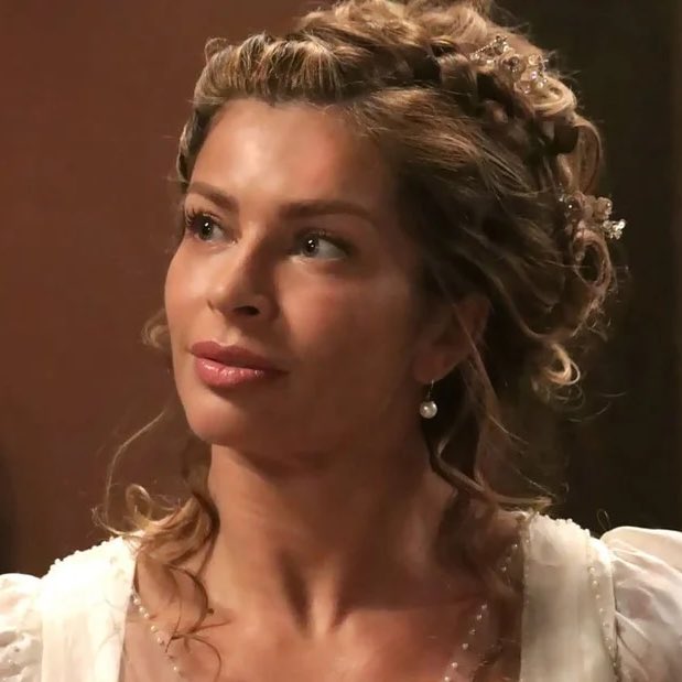 forumeplay's tweet image. HBO Max realiza seu Upfront na terça-feira, no Shopping Iguatemi, em São Paulo. #DonaBeja, com Grazi Massafera, deve ser um dos destaques. Ainda não se sabe se a atriz estará presente por causa das gravações de #TrêsGraças.

🗞️ Flávio Ricco