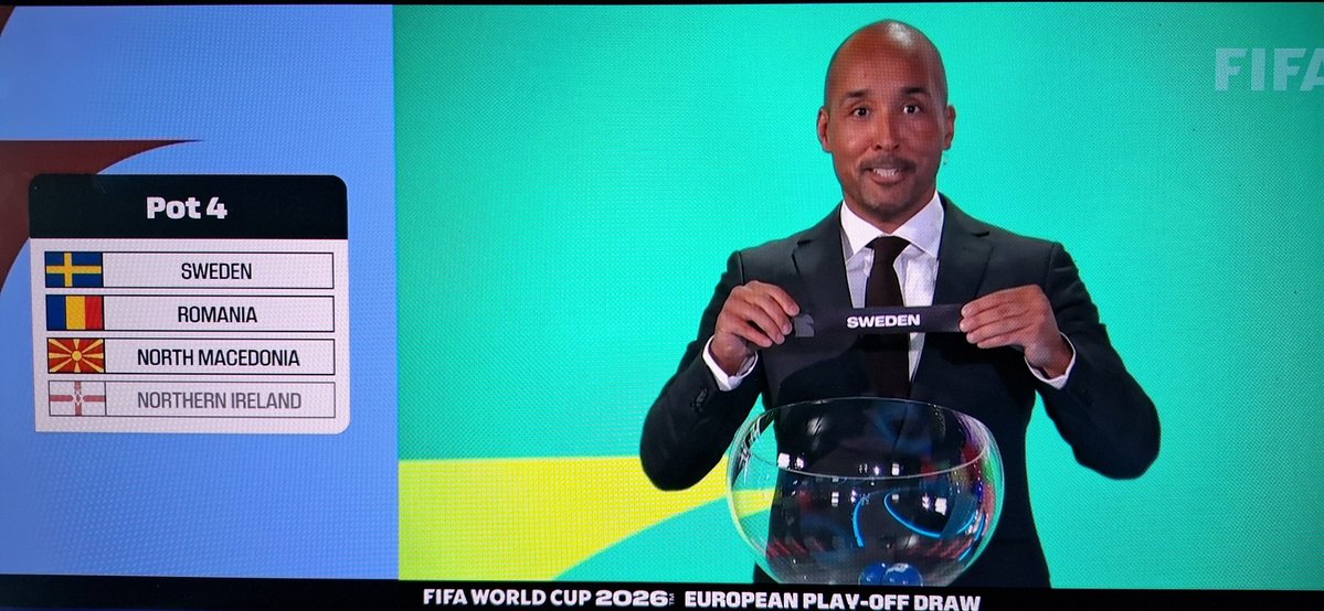 XavBarretFoot's tweet image. Ça devrait passer pour les Azzurri à la #WC2026: l&apos;Italie 🇮🇹 recevra l&apos;Irlande Nord 🇬🇧 avant d&apos;aller au pays de Galles 🏴󠁧󠁢󠁷󠁬󠁳󠁿 ou en Bosnie 🇧🇦 ⚽️ les autres barrages, le Danemark 🇩🇰 devra aller en Rep tchèque 🇨🇿 ou en Irlande 🇮🇪 ; possible Ukraine 🇺🇦 Pologne🇵🇱 ; Turquie 🇹🇷 bien placée