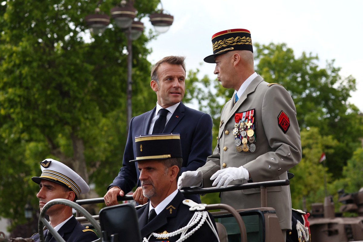 MarioNawfal's tweet image. 🇫🇷 FRANCE TELLS CITIZENS: GET READY FOR WAR (AND BRING BOARD GAMES)

The French government has issued a “resilience” guide urging citizens to prep a 72-hour emergency kit, with water, canned food, meds… and games.

This comes after the military chief warned France must be ready…