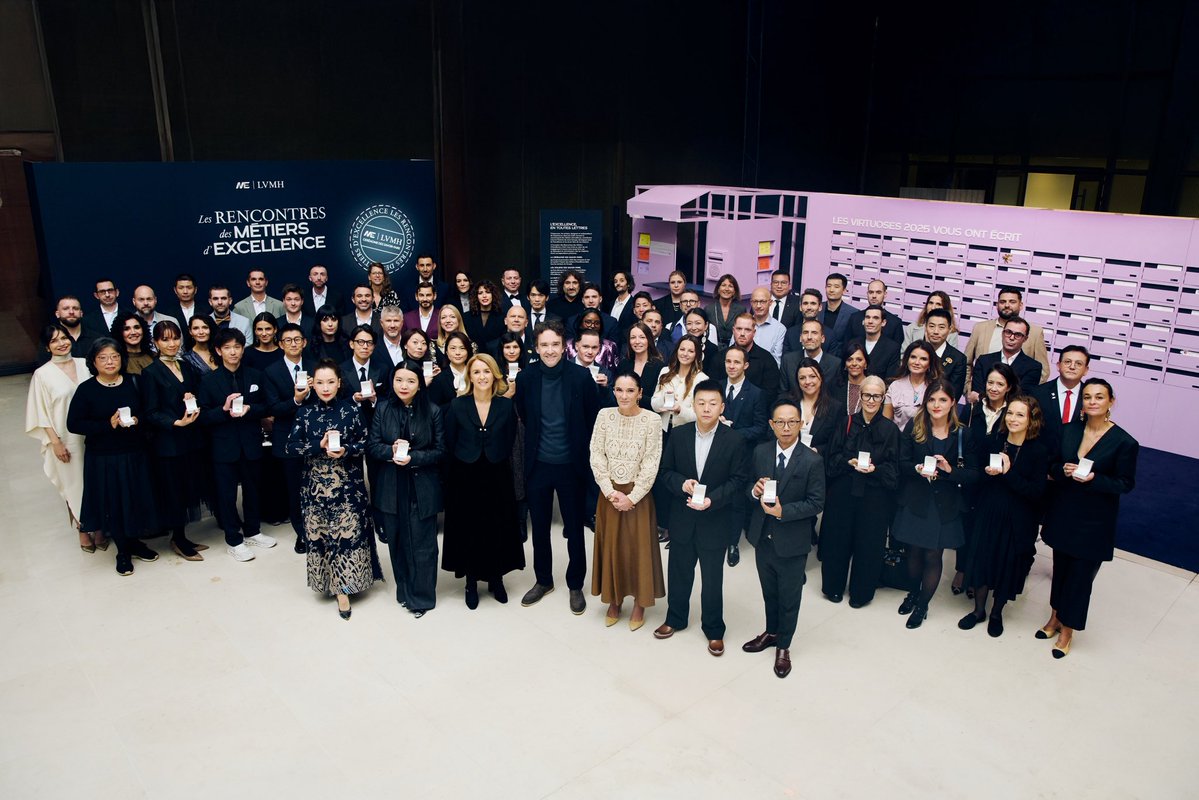 LVMH's tweet image. At the &quot;Rencontres des Métiers d’Excellence&quot;, LVMH reaffirms the major impact of Talents and Savoir-Faire on the development of its Maisons.
 
Learn More: lvmh.com/en/news-lvmh/d…
 
#LVMH #MetiersdExcellence #YourExcellencesOurDifference