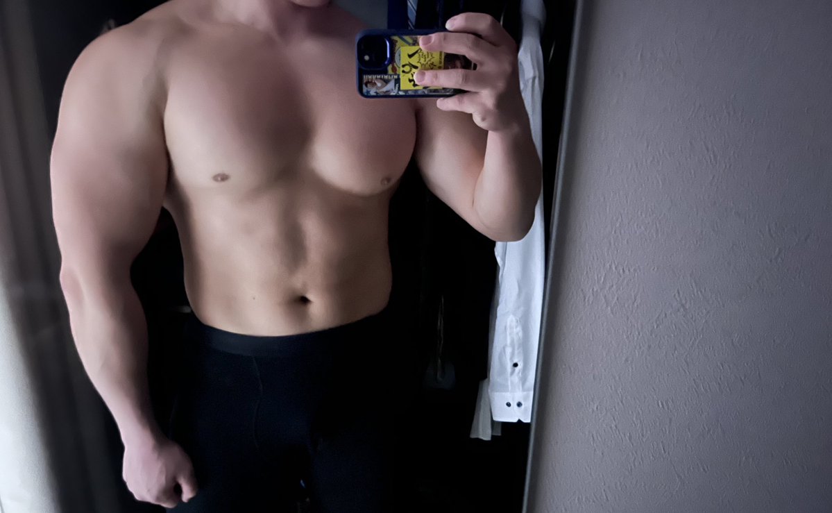 icbb5087's tweet image. 大胸筋の左右差がだいぶ改善されてきた

引き続きがんばろ