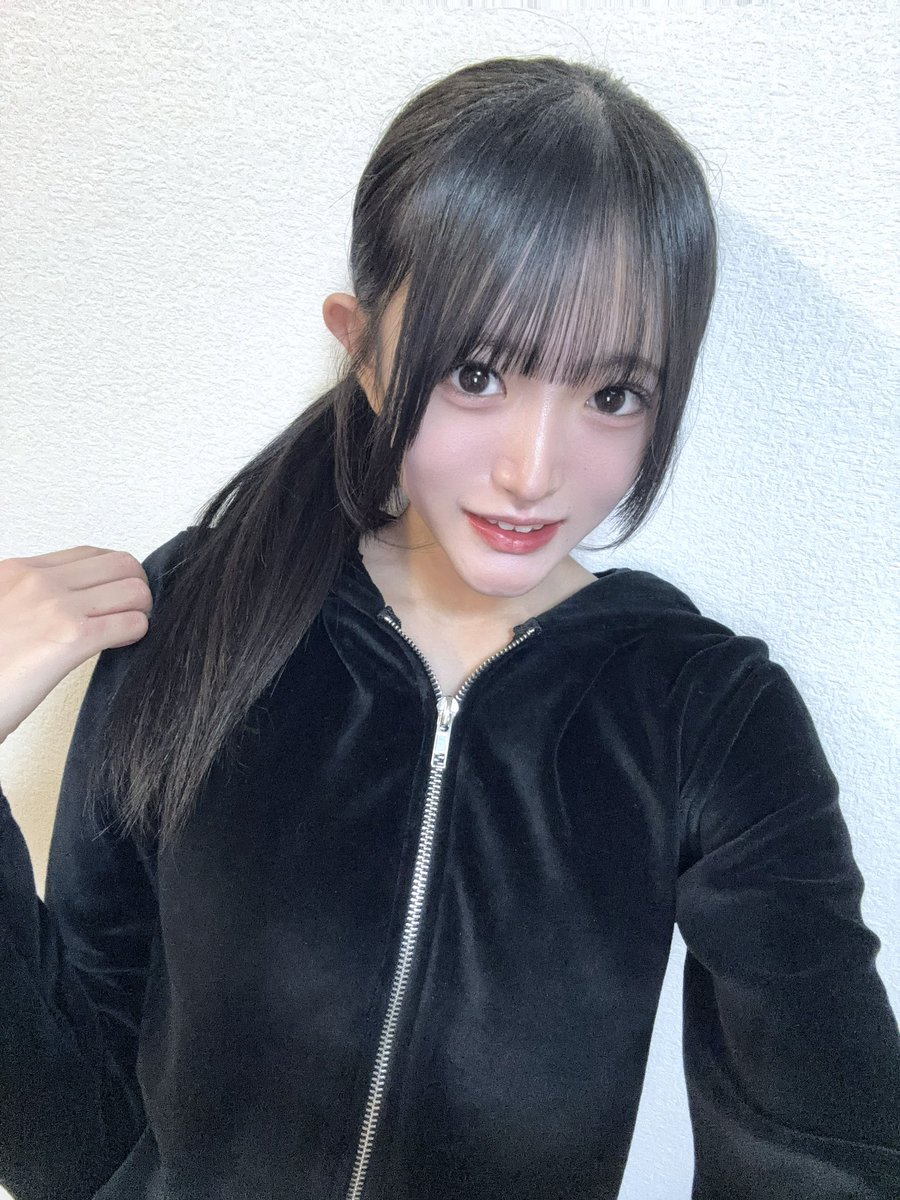 SHOWROOM配信ありがとうございました🤍 楽しかった.*・ﾟ おやすみZzz