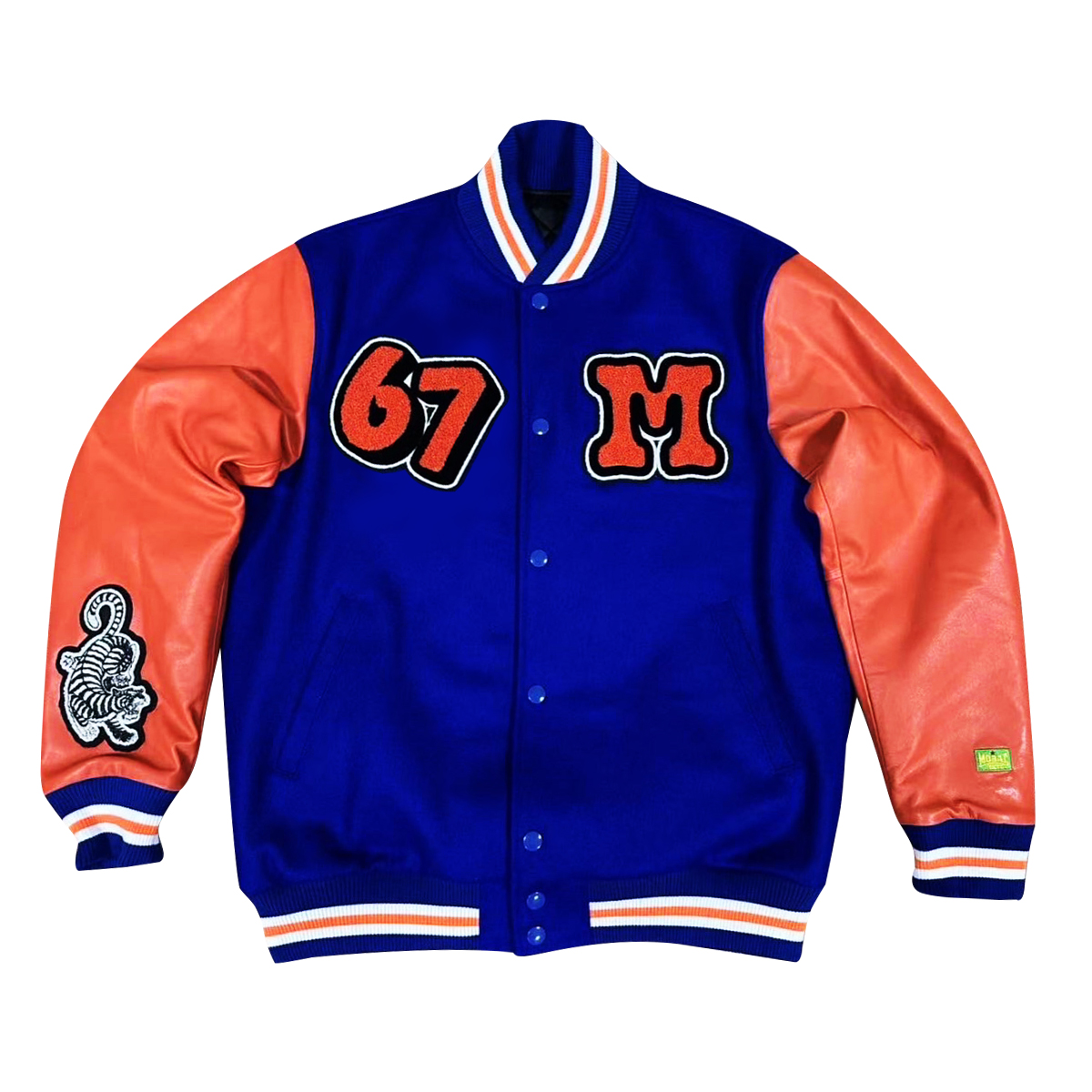mobstyles_staff's tweet image. 【INFO!!】新作販売開始！
MOBSTYLES × 67 KOOKS STADIUM JACKET
mobstyles.tokyo/view/item/0000…

MOBSTYLESと67 KOOKSの世界観が融合した、初のコラボスタジャンが完成🔥クラシックなカレッジスタイルにタフなスタイルを体現したスタジャンです！
今期の主役アウターにぜひ！

#MOBSTYLES #新作入荷