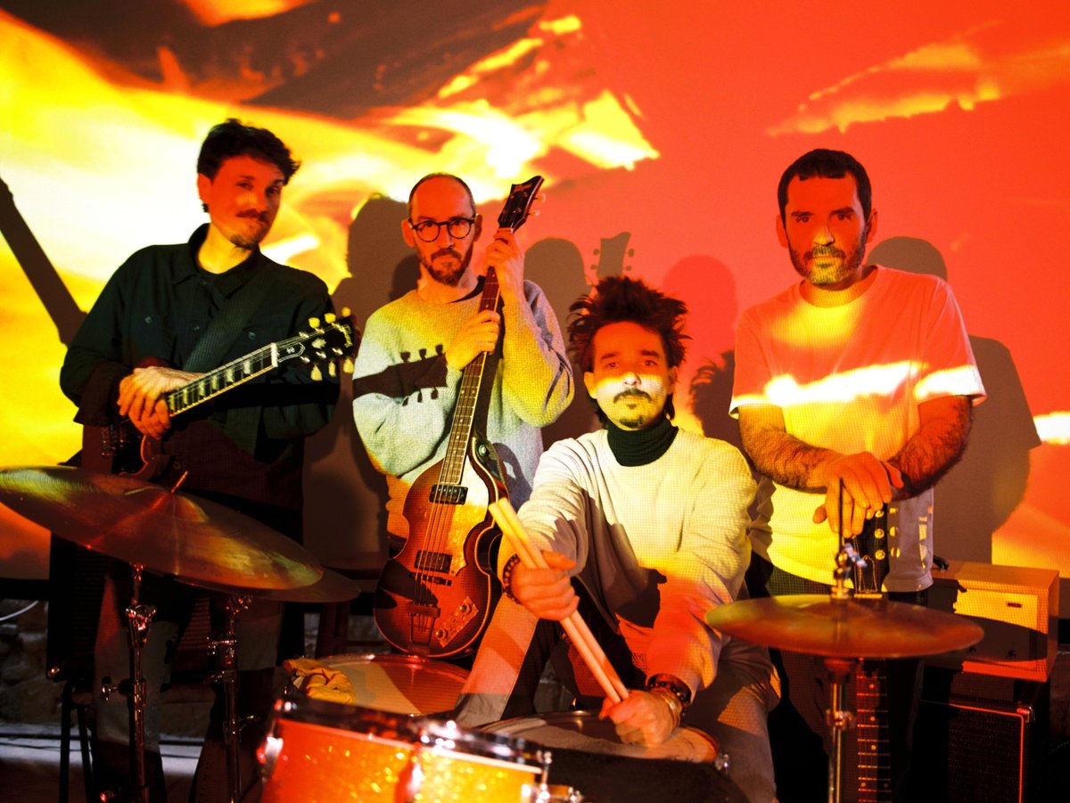 Falta solo una semana para la presentación en Madrid de ERIL ERIL ERIL! Nos vemos el jueves 27 en la sala Copérnico. Entradas aquí: dice.fm/partner/dice/e… 
<a href="/ConciertosCoper/">Sala Copérnico Conciertos</a> <a href="/petitdecaleril/">elpetitdecaleril</a>