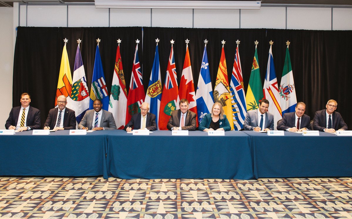 economie_quebec's tweet image. [ COMMUNIQUÉ ]
Québec signe l’Accord canadien de reconnaissance mutuelle sur la vente de produits
👉 bit.ly/3LQvYiO

@Poulin_Samuel