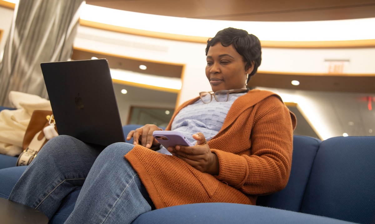 AlbertusSocial's tweet image. Think you’re too busy to finish your degree? You’re not!

Evening, Saturday, online, and flex courses let working adults and parents fit school into life. 

🔗 Join our info session and see how you can too: bit.ly/xpgs_adult_inf…

#AlbertusMagnusCollege  #AdultLearners #PGS