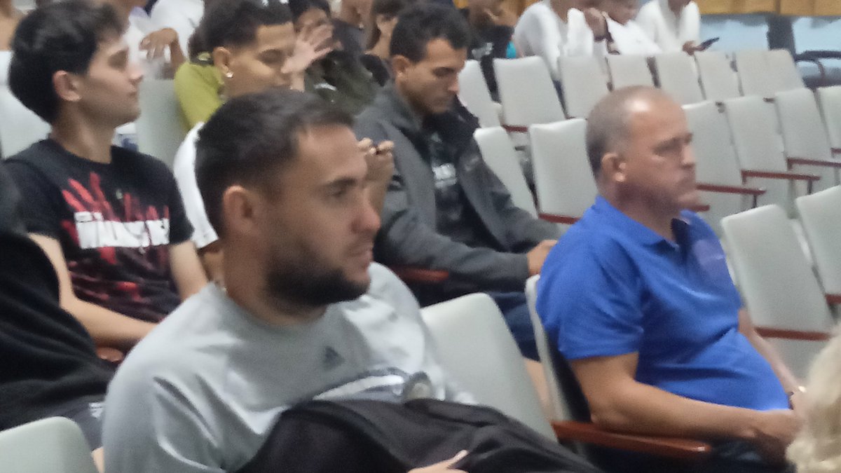 La <a href="/UnissJMarti/">Universidad de Sancti Spíritus José Martí Pérez</a> de #SanctiSpíritusEnMarcha fue sede este jueves del inicio de IV Jornada Nacional de Ciberseguridad 2025, balo el lema "Ciberseguridad en la era de Inteligencia Artificial". <a href="/DeivyPrezMartn1/">Deivy Pérez Martín</a> <a href="/AlexisLorente74/">Alexis Lorente Jiménez</a> <a href="/CubaMES/">MES</a> <a href="/Edelvy5/">Edelvy</a> <a href="/YaquedeCuba/">Yaquelin</a> <a href="/Oliurca1/">Oliurca</a> <a href="/EVilluendasC/">Enrique Villuendas</a>