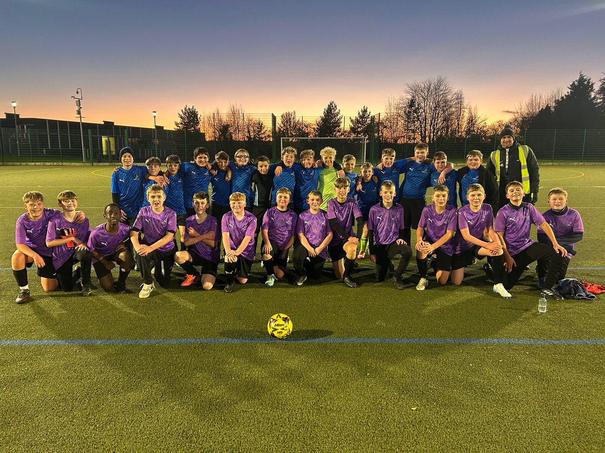 Last night we had 30 Y7 students playing in a competitive 7 a side friendly tournament against Outwood Shafton. The boys thoroughly enjoyed themselves on a very cold night 🥶⚽️