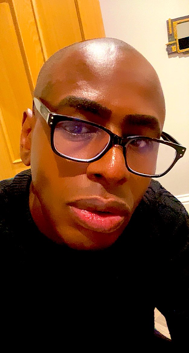 I need a Spec Savers commercial out here. 🤣