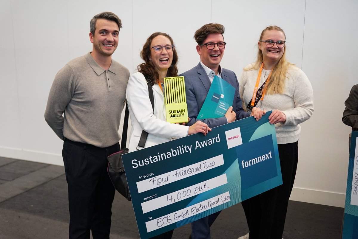 EOS3DPrinting's tweet image. We’ve done it! 🏆  

We&apos;ve been honored at #Formnext2025 with the #Sustainability Award for our RFS Pro - a breakthrough recirculating air filtration system that redefines how #additivemanufacturing handles reactive by-products. 🌍