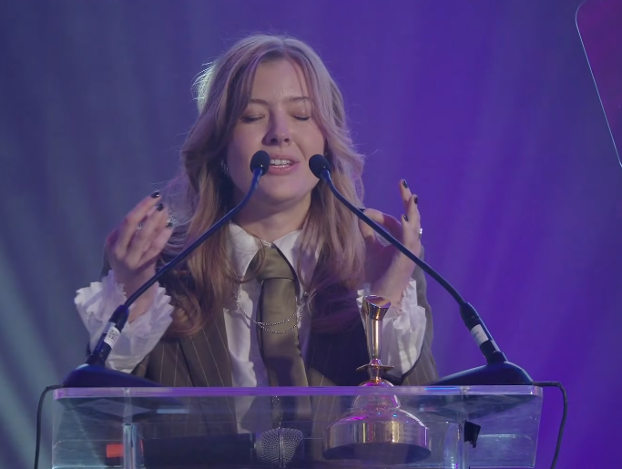 lesbeaneldritch's tweet image. THATS MY BABY GIRL THATS JENNIFER ENGLISH AND THATS THE WINNER OF BEST PERFORMER SHE DID IT!!!!