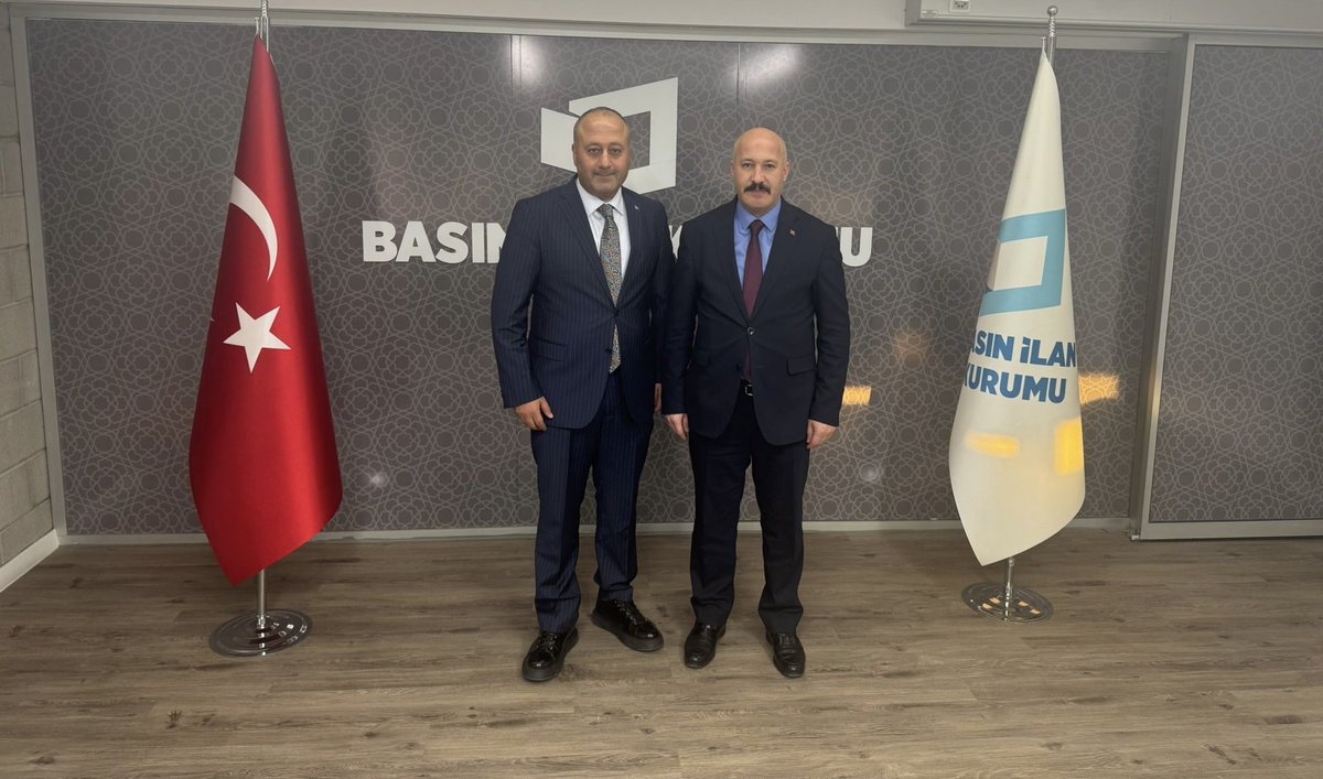 Basın İlan Kurumu Ankara Bölge Müdürlüğü görevine atanan Sayın Atakan Çelik ağabeyime hayırlı olsun ziyaretinde bulunduk.

Zor zamanların adamı olan ve bu zamana kadar yaptığı görevlerde başarıları ile anılan Basın İlan Kurumu Ankara Bölge Müdürü Sayın 
Atakan Çelik’e yeni