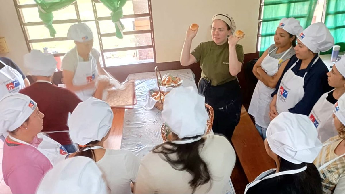 🎂🍞 ¡Más de 7⃣0⃣ mujeres de #Canindeyú se preparan para EMPRENDER! 🇵🇾

Nuestras kuña guapa 🩷 de las comunidades de:

✅ Katuete
✅ Brítez Cué
✅ Ybyrarobaná – Colonia Santo Domingo

➡ Seguimos formando a mujeres trabajadoras y comprometidas que hoy se capacitan, 
en los cursos