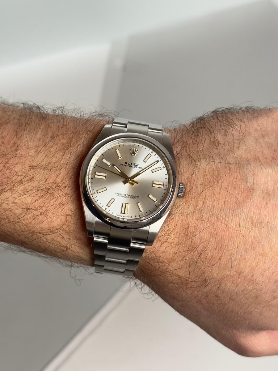Element_iN_Time's tweet image. Style with a quiet heartbeat 💛
41mm Rolex OP No-Date Silver Dial

elementintime.com/products/41mm-…