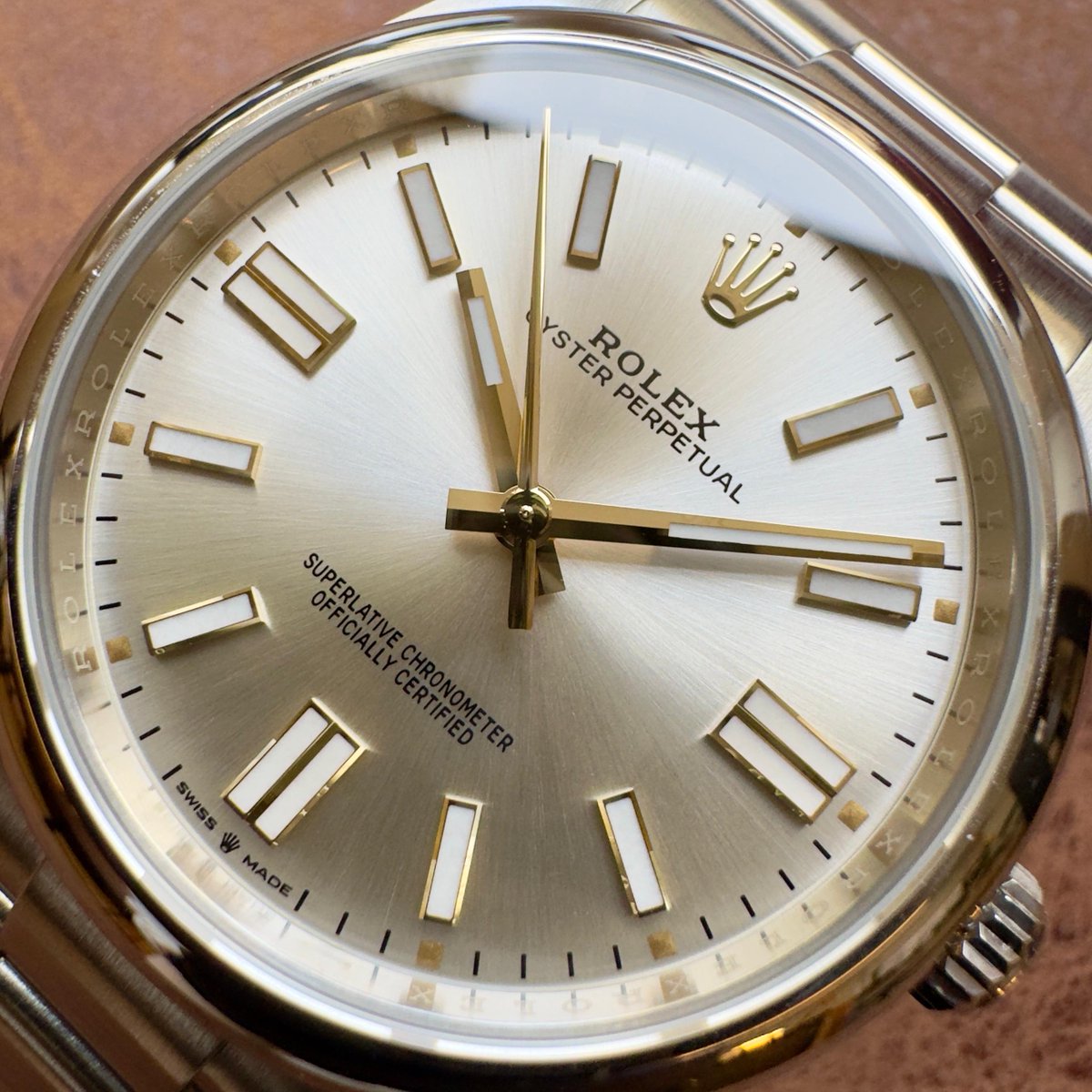 Element_iN_Time's tweet image. Style with a quiet heartbeat 💛
41mm Rolex OP No-Date Silver Dial

elementintime.com/products/41mm-…