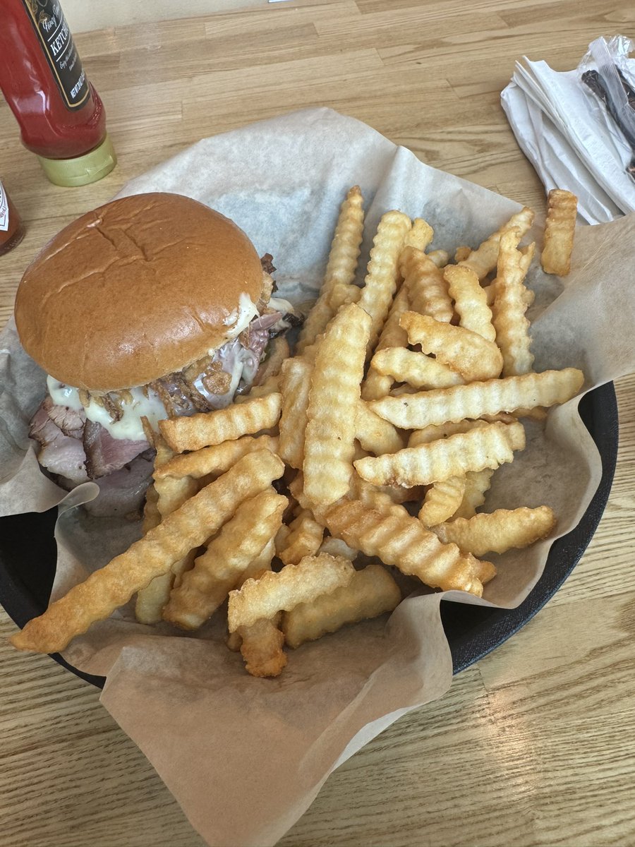 Airport barbecue con