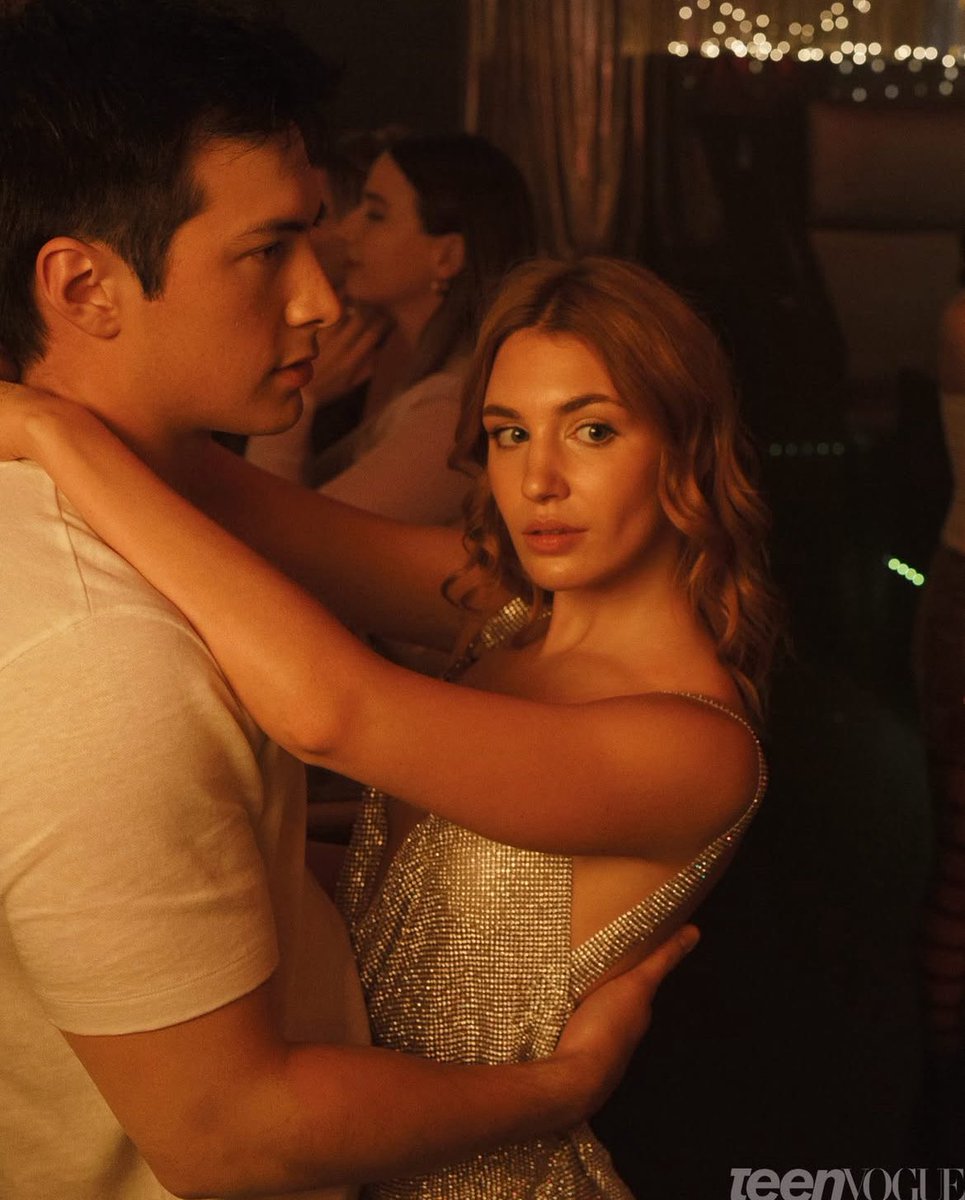 ilyascumsock's tweet image. history really does repeat itself