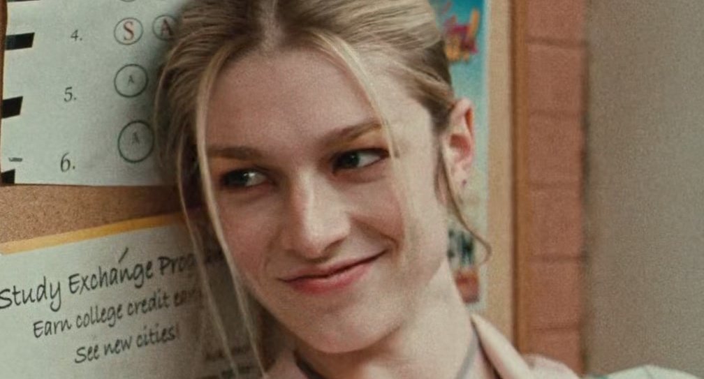 A24Brasil's tweet image. 🚨 Hunter Schafer, Havana Rose Liu, Sophie Wilde, Emma Corrin, Josh Hutcherson e Caleb Landry Jones will vão estrelar o novo filme de terror da A24.

O filme acompanha uma despedida de solteiro que se transforma em horror e é dirigido por Arkasha Stevenson.