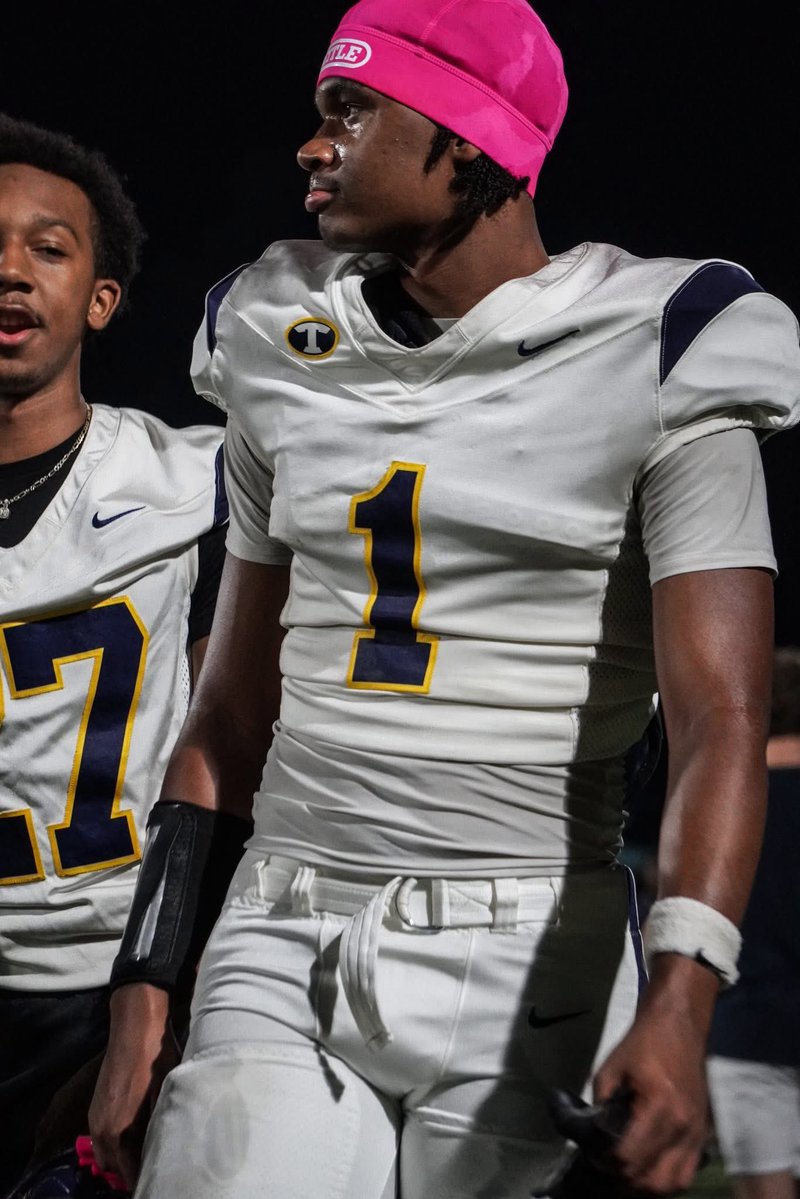 ‘26 WR Desmon Cunningham <a href="/Desmonbooge2026/">Desmon “BOOGE” Cunningham</a> picks up an offer from Mesabi Range #RecruitTroup <a href="/RecruitGeorgia/">Recruit Georgia</a> <a href="/ThomasInforzato/">Tom Inforzato</a> <a href="/MRCNorseFB/">MesabiRange Football</a> <a href="/tanner_glisson/">tanner glisson</a> <a href="/_CoachMac_/">Connor McNamee</a> <a href="/CoachWalker1911/">Mario Walker</a>