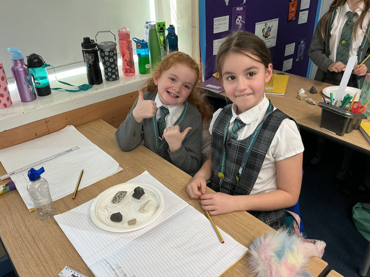 GrosvenorParkPr's tweet photo. Exploring different types of rock in Science today in Class 6… #nametherock 👏🏼👏🏼 https://t.co/fyQngUMiLz