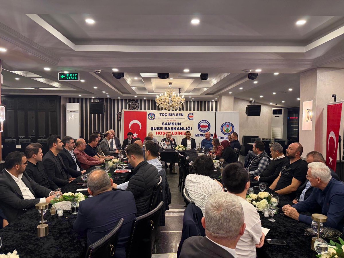 huseyinozturk_1's tweet photo. 📌 Samsun Şube Başkanlığımızın İl Divan Toplantısını; Şube Yönetimimiz, komisyon üyelerimiz ve işyeri temsilcilerimizin katılımıyla gerçekleştirdik. https://t.co/QpgMCo94xM
