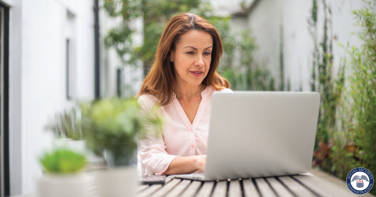 SocialSecurity's tweet image. Every year your employer tells us how much money you earned so we can update your Social Security record. We calculate your monthly retirement and disability benefit by looking at how much you've earned. Make sure your record is accurate today: ssa.gov/prepare/review….