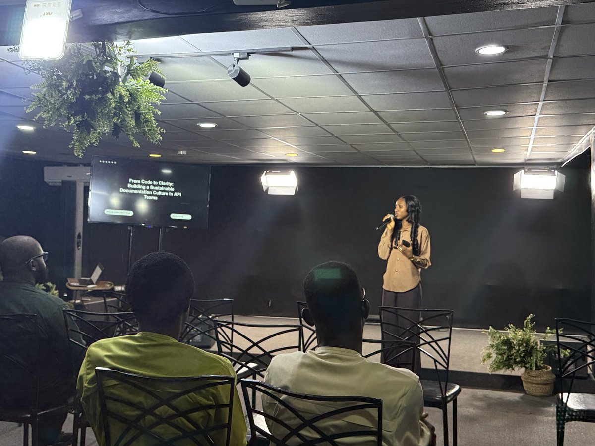 tech_divaa's tweet image. Spoke at Write the Docs Nigeria Summit about building a sustainable documentation culture in API teams.
Key idea: Treat docs like code; automate builds, make contributing easy, and keep users at the center.
Thanks to the organizers + everyone who joined! 💛
#WriteTheDocs #APIDocs