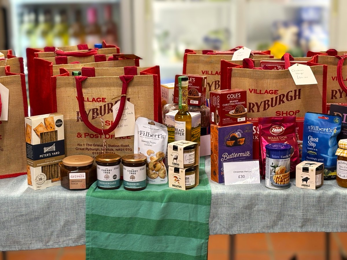 🎄✨Spread the holiday cheer with our delightful Christmas hampers! 🎁❤️ Filled with festive goodies, each hamper is a perfect surprise for friends &amp; family or a treat for yourself! 🌟🎉 Order now and make this season extra special! #ChristmasHampers #HolidayJoy