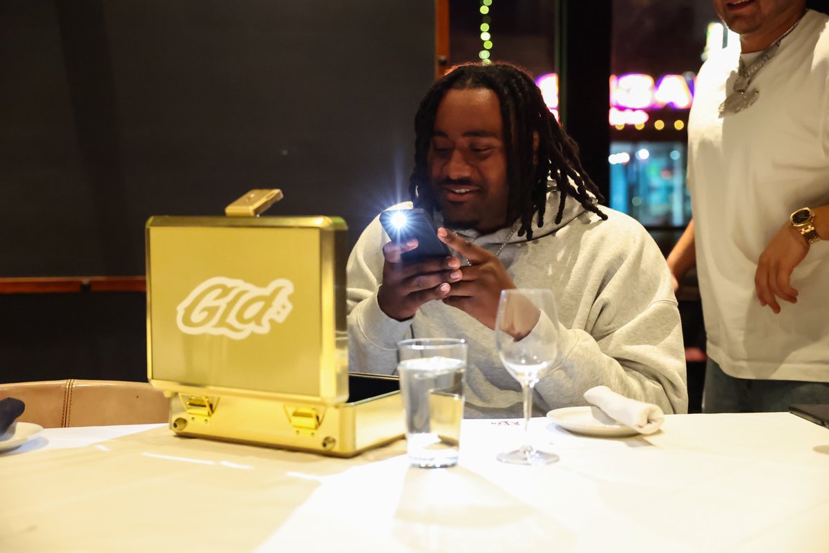 AggieFootball's tweet image. Best O-Line in the country 🤝 Iciest O-Line in the country

#MarcelMode | @portersBCS