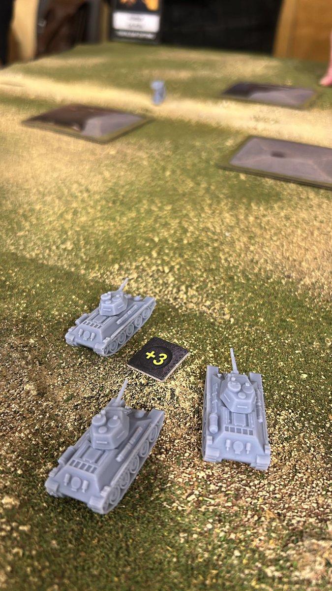 T34 avanzan hacia Kulosova.
#PanzerKampf 
#Batalladores2025