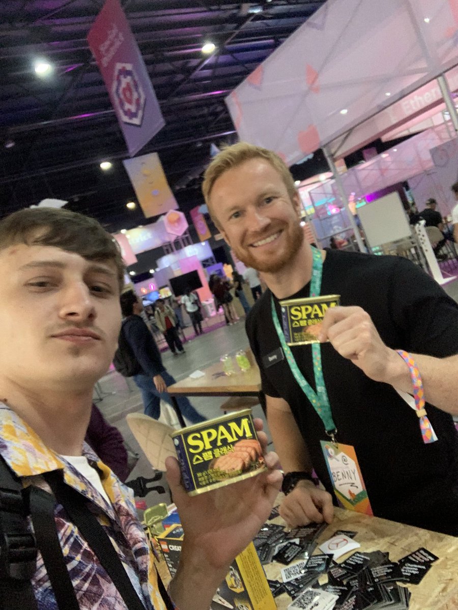 dabusthebuilder's tweet image. spam on base &amp;gt; spam on base @bennycode @xmtp_ 

baseposting