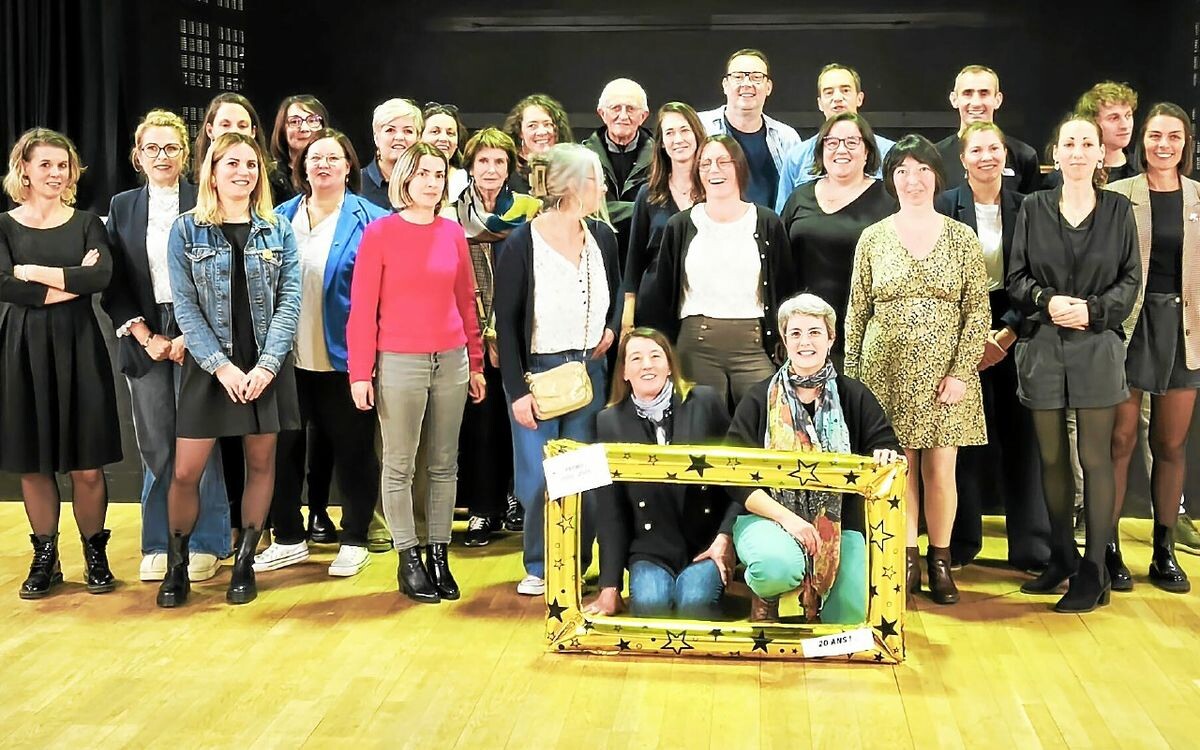 20 ans après leur diplôme, une cinquantaine d’anciens étudiants, formateurs et personnel de l’IFSI de Morlaix se sont réunis à Garlan pour renouer les liens. Ils ont promis de se revoir en 2030.
➡️ go.letelegramme.fr/NeFE